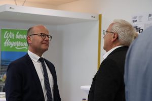 Staatsminister Oliver Schenk besucht MITMACH-Labor 17.05.2024